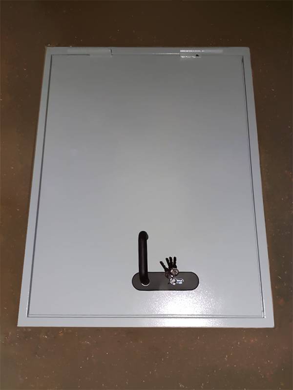 Огнестойкий люк (ул. Люблинская) Огнестойкий люк (ул. Люблинская)