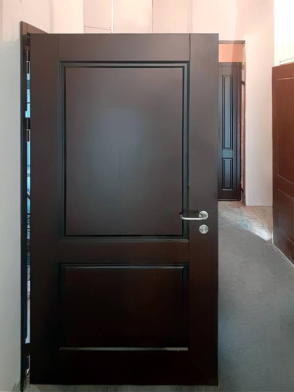 Внешняя сторона двери с МДФ (г. Реутов, ул. Гагарина, 33) Внешняя сторона двери с МДФ (г. Реутов, ул. Гагарина, 33)