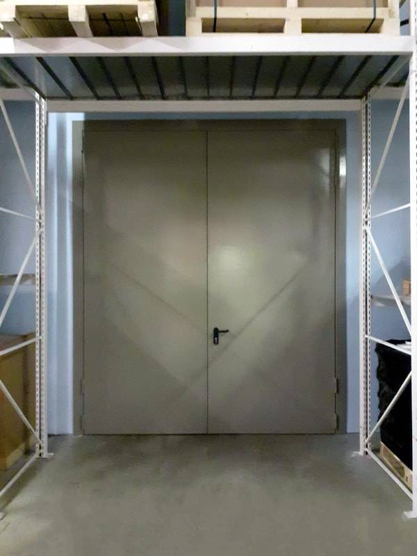 Ворота на складе в г. Апрелевка Ворота на складе в г. Апрелевка